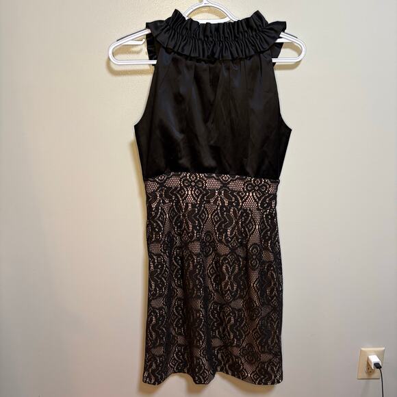 Coldwater Creek V Neck Black Lace Overlay Fitted Whimsygoth Fairy Grunge SZ 4 - Picture 8 of 9